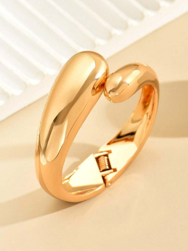Bangle Stack in Gold