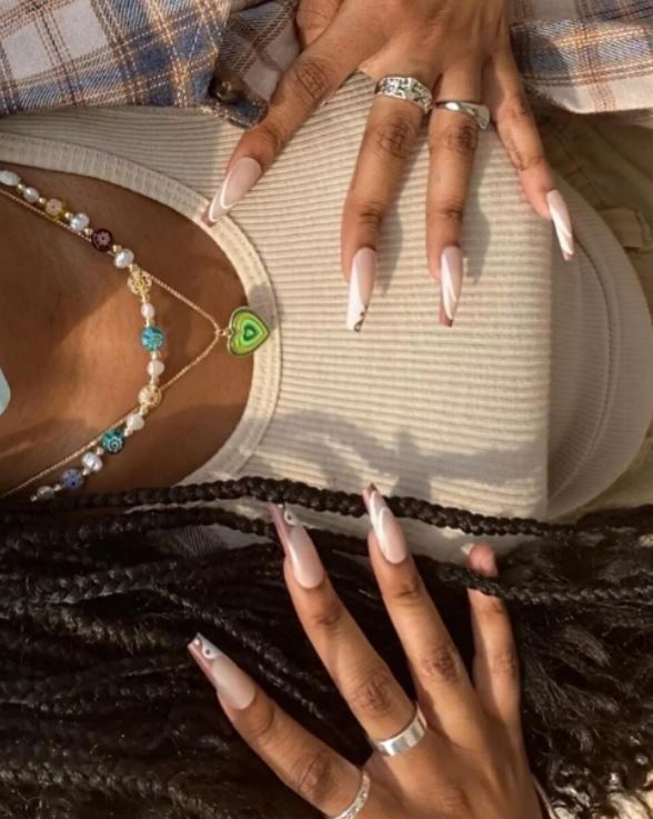 Y&Y Press On Nail Set